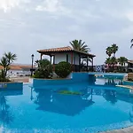 Seth Isla Paraiso מלון דירות 3*