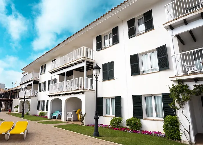 Seth Isla Paraiso Apartahotel 3*